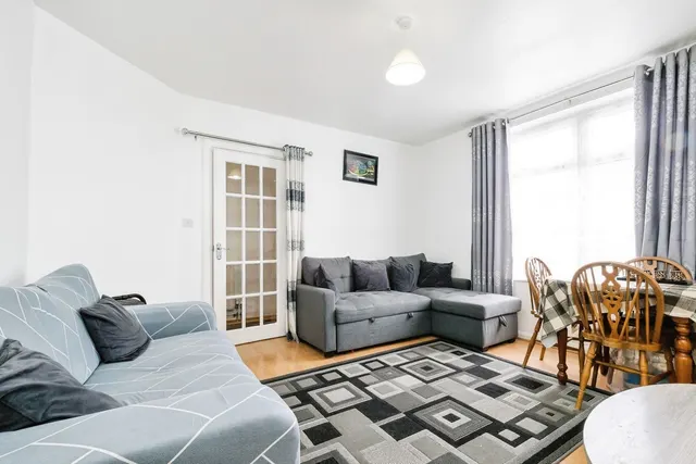 Photo 2 — Thetford Road, Dagenham, RM9