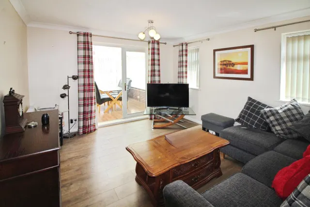 Appleby Gardens, Broughton, DN20, photo 2