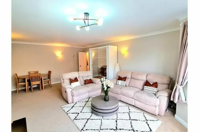 Homer Drive, London, E14, photo 1