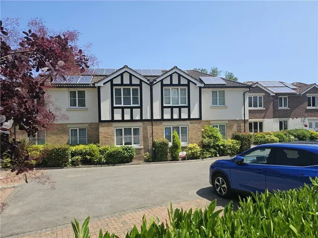 Dene Court, 40 Stafford Road, Caterham, Surrey, CR3, photo 1