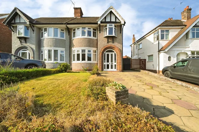 3 bedroom house — Spital Road, Wirral