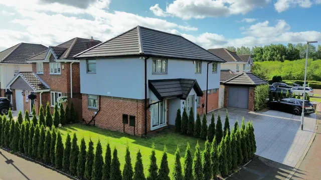Nottingham Close, Woolston, Warrington, Warrington, WA1 4QY, photo 1