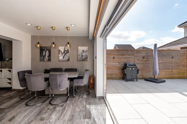 Photo 3 — Nottingham Close, Woolston, Warrington, Warrington, WA1 4QY