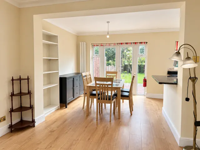 4 bedroom house, Spencer Road, Wembley, HA0