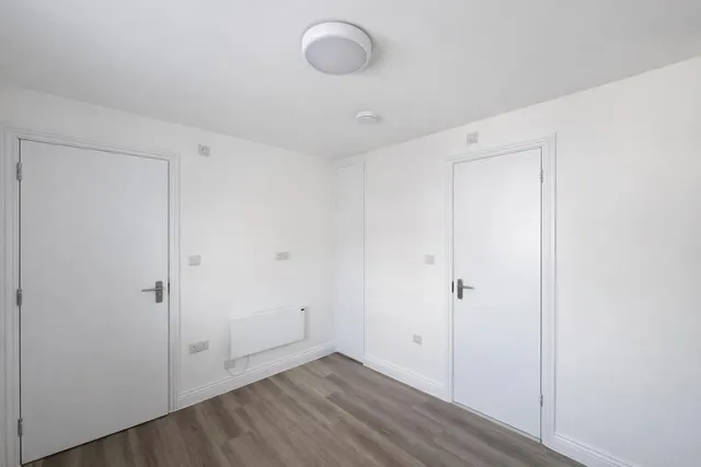 Stag Lane, Edgware, photo 1