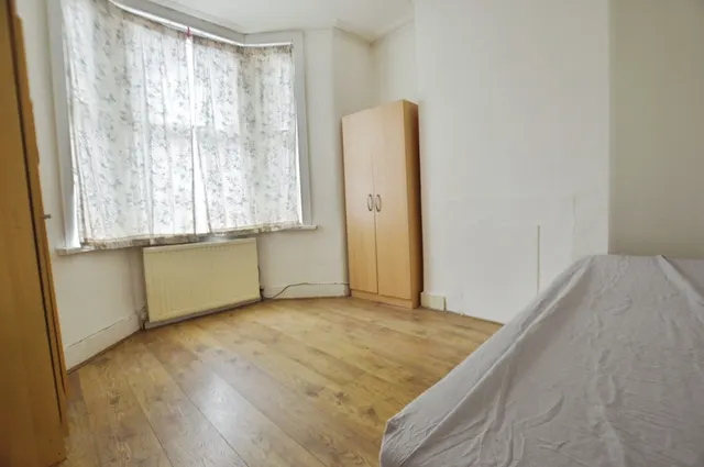 Clifton Road, Forest Gate, E7, photo 3