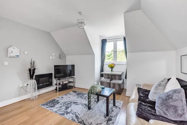 Freer Crescent, High Wycombe, HP13, photo 2