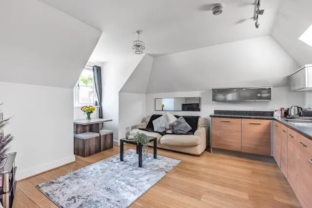 Freer Crescent, High Wycombe, HP13, photo 3