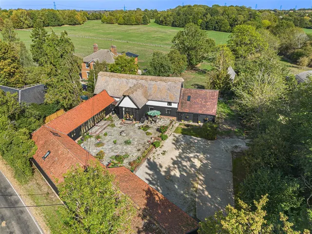 Great Sampford, Saffron Walden, CB10, photo 1