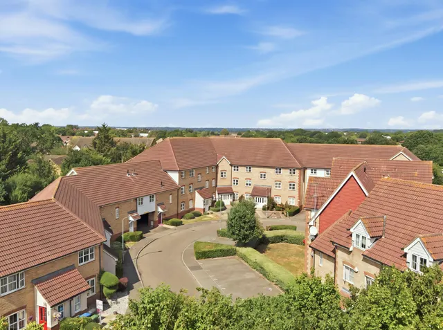 Stoney Bridge Drive, Waltham Abbey, EN9, photo 1