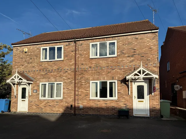 Scrooby Close, Harworth, DN11, photo 1