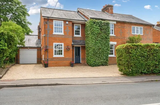Warfield Street, Warfield, RG42, photo 1