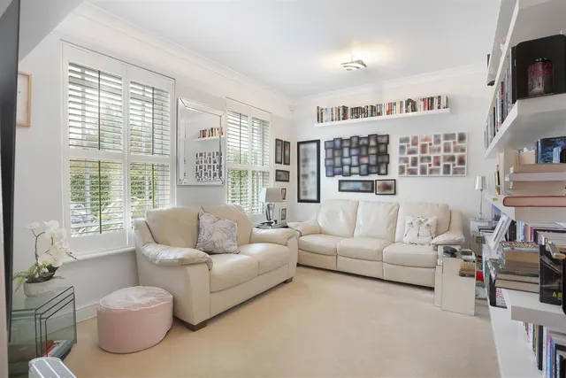 Photo 3 — Sutton Lane, Banstead, SM7 3RB