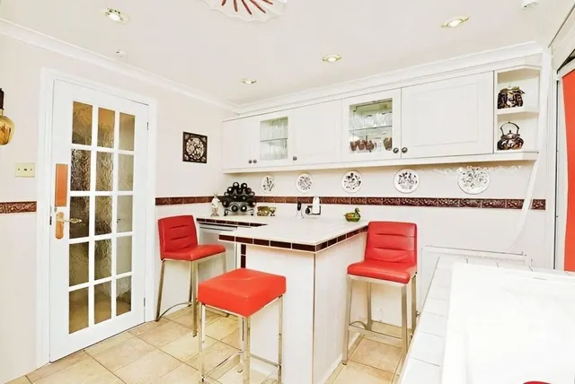 Eastfield Park, Tuxford, NG22, photo 2