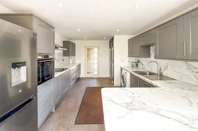 Littlehampton, BN17, photo 3