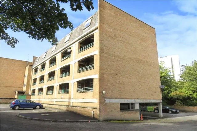 The Danes, Goat Lane, Basingstoke, Hampshire, RG21, photo 1
