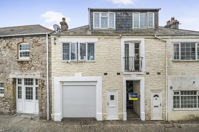 Bedford Mews, Deptford Place, Plymouth, Devon, PL4