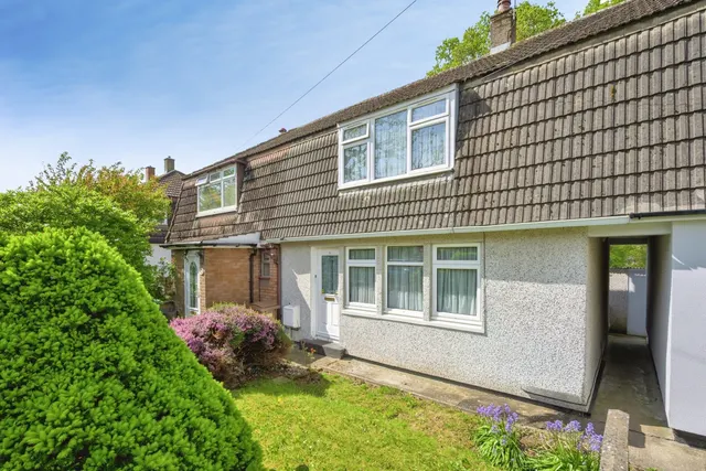 Hele Gardens, Plymouth, PL7, photo 1