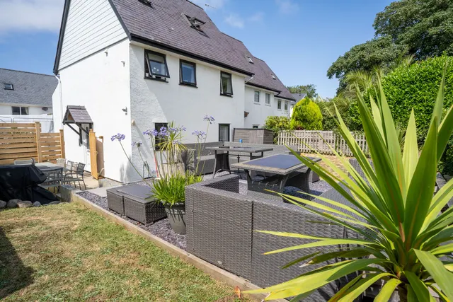 Photo 3 — Min Y Don 252, Cae du Village, Abersoch, Pwllheli, Gwynedd, LL53 7DZ