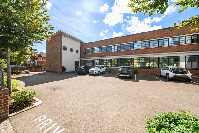 Ware Road, Hertford, SG13, photo 1