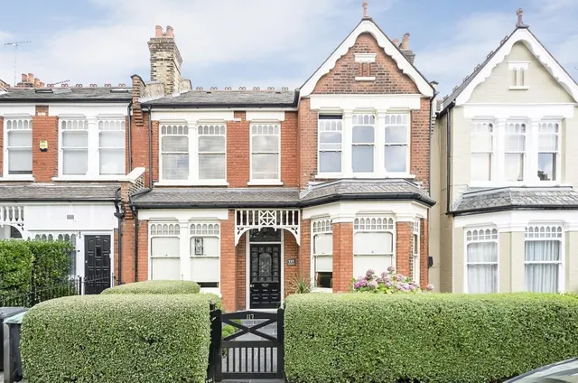 Rosebery Road London N10, photo 1