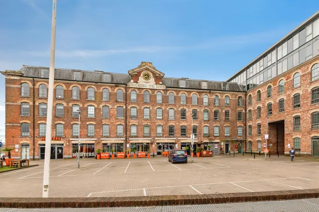 Queens Road, Nottingham, photo 1