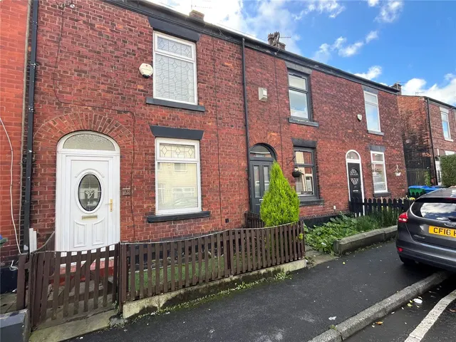 Claybank Street, Heywood, OL10, photo 2