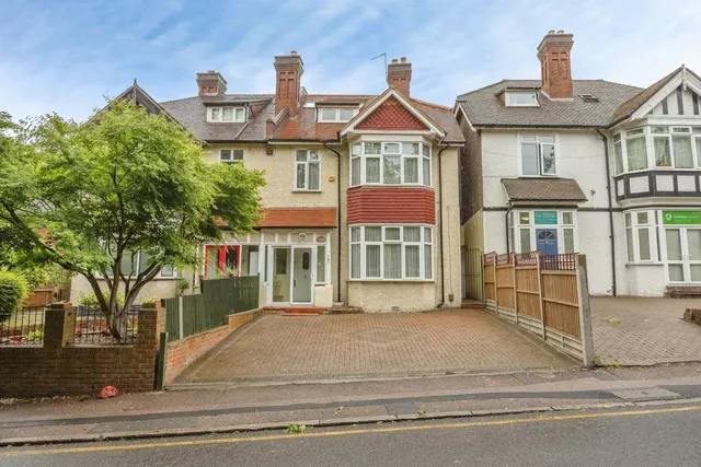 Sanderstead Road, SOUTH CROYDON, Surrey, CR2, photo 1