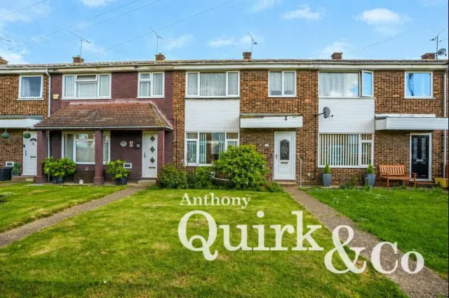 Suffolk Walk, Canvey Island, SS8, photo 1