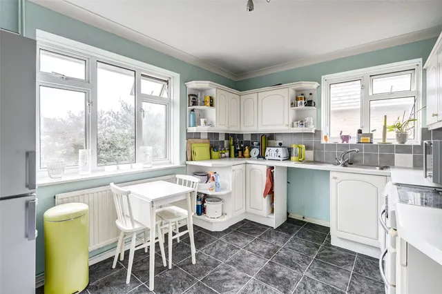 Chesham Close, Goring-by-Sea, BN12, photo 3