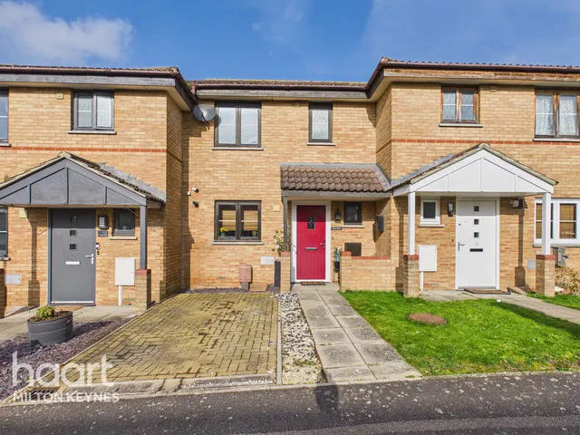2 bedroom house, Coles Avenue, Milton Keynes, MK6