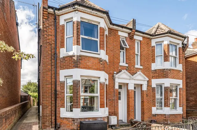 Archers Road, Eastleigh, SO50, photo 1