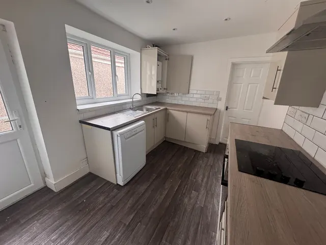 Robert Street, Pontypridd, CF37, photo 3