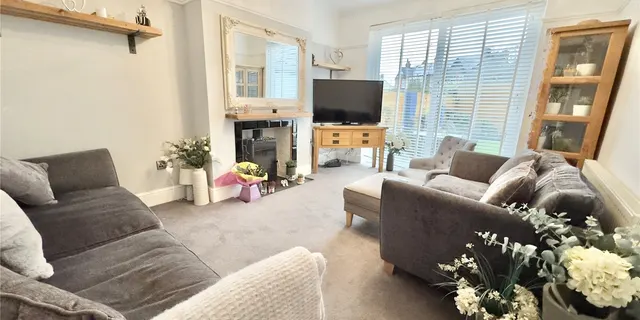 Queens Avenue, Meols, CH47, photo 3