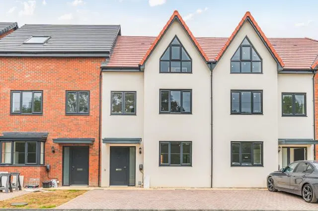 Sanders Lane, Aylesbury, HP21, photo 2
