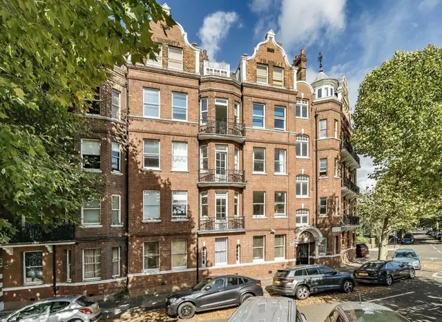Hammersmith Bridge Road, Hammersmith, W6, photo 1