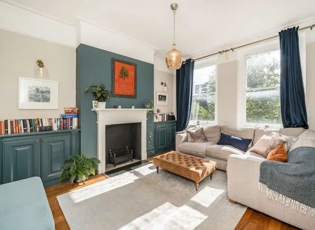 Hammersmith Bridge Road, Hammersmith, W6, photo 2