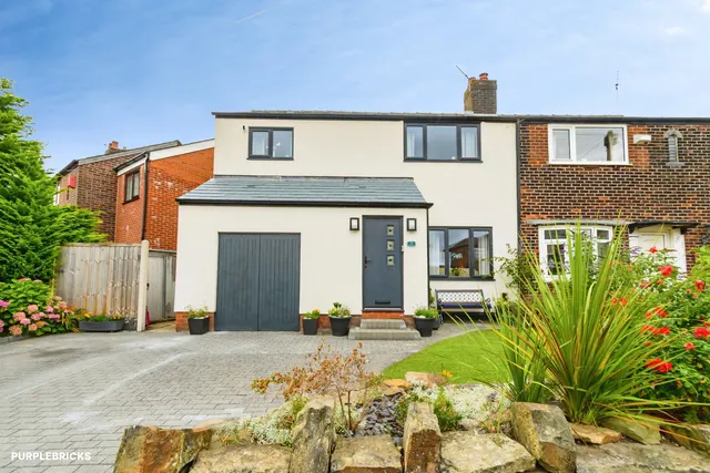 Castleway, Rochdale, OL11, photo 1