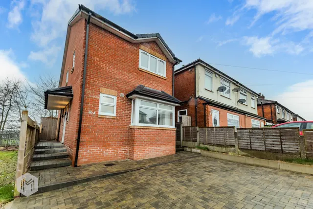 40a Forton Avenue, Bolton, BL2 6JF, photo 1