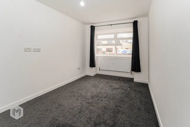 Photo 3 — 40a Forton Avenue, Bolton, BL2 6JF