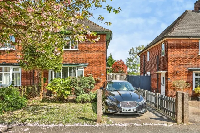 Long Hill Rise, Hucknall, Nottingham, Nottinghamshire, NG15, photo 1