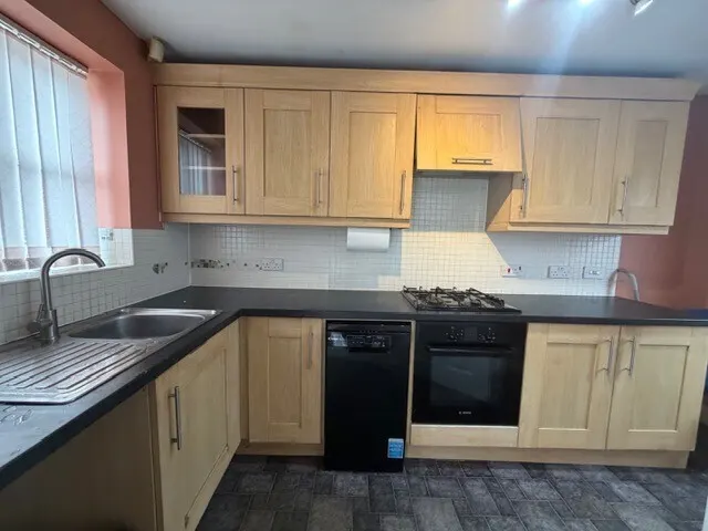 York Crescent, B70, photo 2