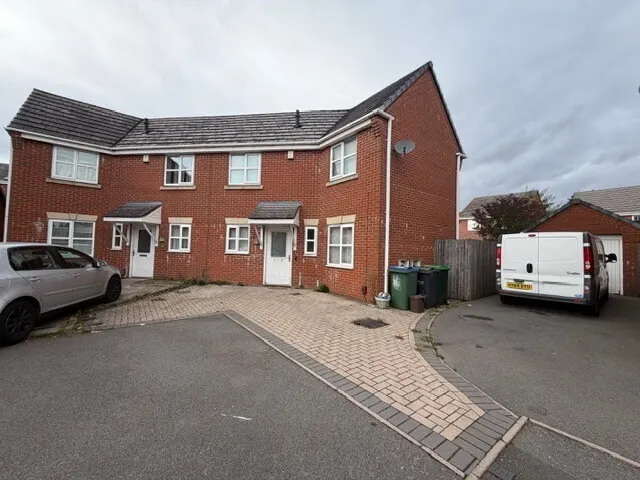 York Crescent, B70, photo 1