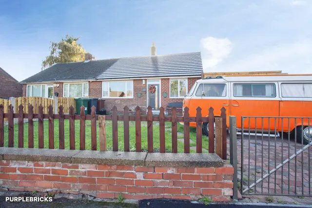 St. Michaels Avenue, Barnsley, S71, photo 2