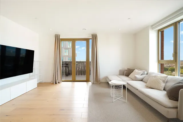Ashley Road, Tottenham Hale, N17, photo 2