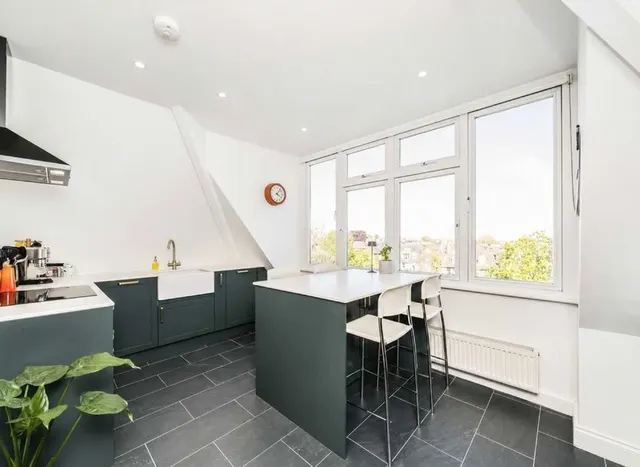 Fitzjohns Avenue, Hampstead, NW3, photo 3