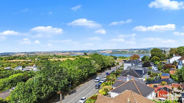 St. Annes Road, Saltash, photo 2