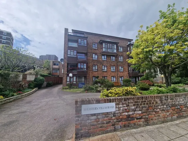 Eastern Villas Road, Southsea, Hampshire, PO4, photo 1