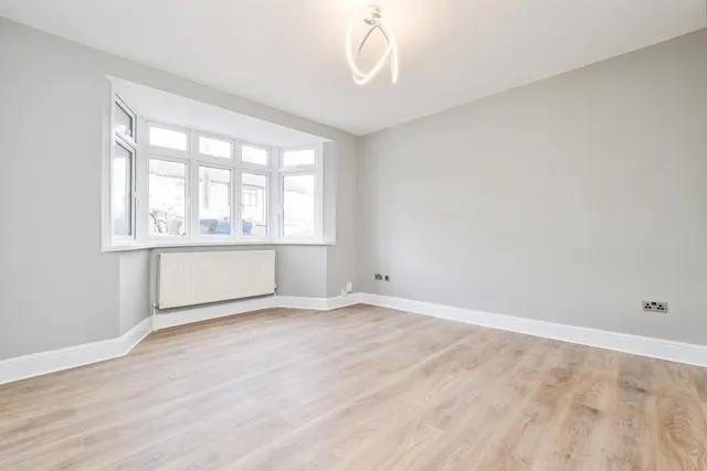 Photo 2 — Wainfleet Avenue, Romford, RM5