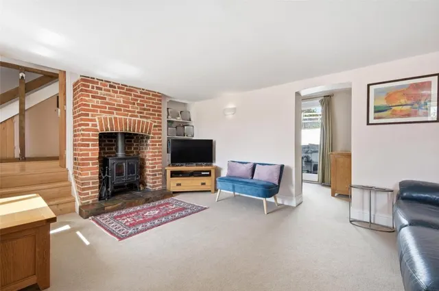 with 3 bedrooms in Albury, Ware, SG11, photo 3